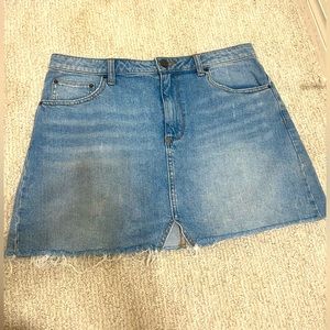 BDG DENIM SKIRT